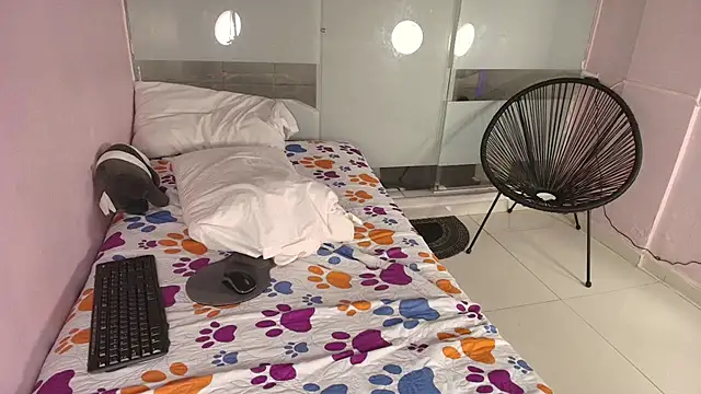 Snapshot of biancaa_18 chatting on November 12, 7:35 pm biancaa 18 online show from November 12, 7:35 pm