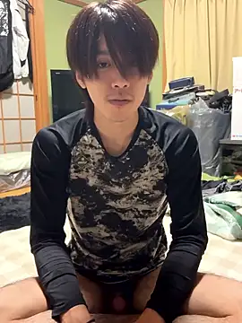 Snapshot of koushi_9213 chatting on November 16, 1:28 pm koushi 9213 online show from November 16, 1:28 pm