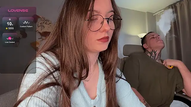 Snapshot of wwow_meow chatting on November 4, 7:40 am wwow meow online show from November 4, 7:40 am