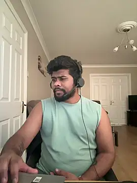 Snapshot of CrazyShashank chatting on March 23, 11:58 am CrazyShashank online show from March 23, 11:58 am