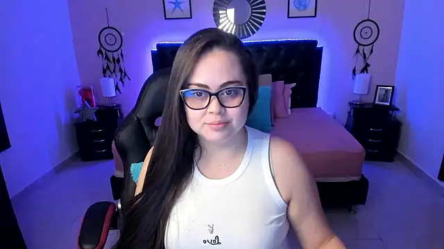 LolaVillalobos online show from March 17, 12:19 pm