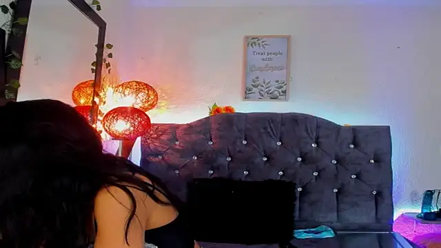 karol rose online show from December 3, 3:54 pm