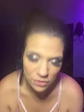 Snapshot of ovmilf chatting on January 17, 8:52 am ovmilf online show from January 17, 8:52 am