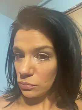 Snapshot of ovmilf chatting on February 15, 3:58 am ovmilf online show from February 15, 3:58 am