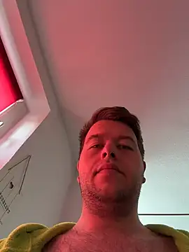 Snapshot of Lars2306 chatting on June 17, 7:33 am Lars2306 online show from June 17, 7:33 am