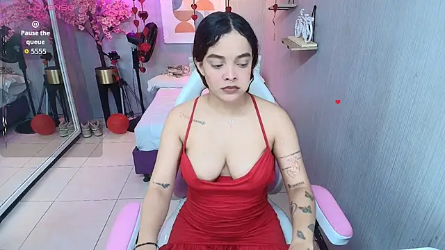 Maggy t18 online show from February 15, 3:47 am