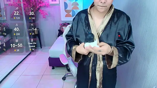 Snapshot of Maggy_t18 chatting on June 5, 6:52 am Maggy t18 online show from June 5, 6:52 am