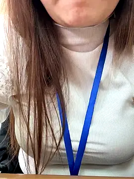 PhuongNhi21 online show from December 18, 3:12 am