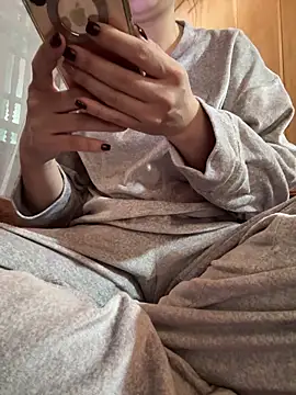 PhuongNhi21 online show from December 21, 2:08 am