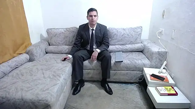 Victor Maitland online show from October 29, 3:31 am