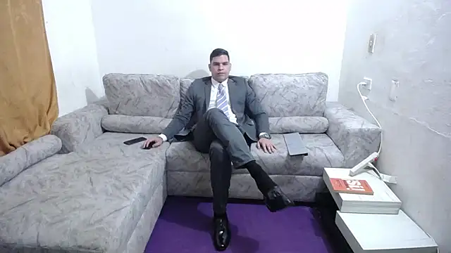 Snapshot of Victor_Maitland chatting on May 8, 8:14 pm Victor Maitland online show from May 8, 8:14 pm