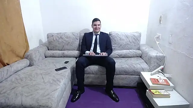 Snapshot of Victor_Maitland chatting on May 15, 8:49 pm Victor Maitland online show from May 15, 8:49 pm
