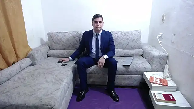 Snapshot of Victor_Maitland chatting on June 4, 3:56 am Victor Maitland online show from June 4, 3:56 am