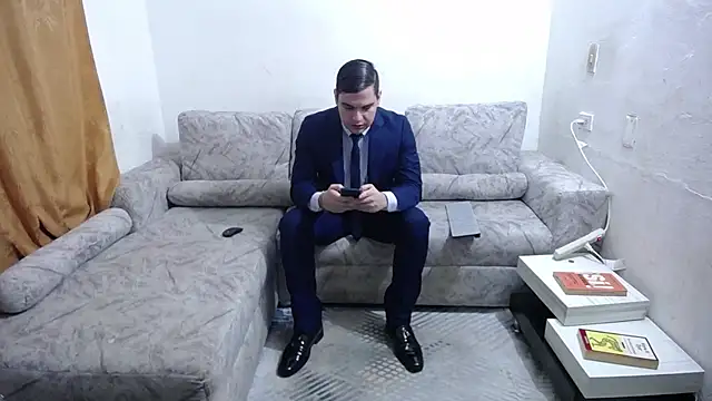 Snapshot of Victor_Maitland chatting on June 10, 9:03 pm Victor Maitland online show from June 10, 9:03 pm