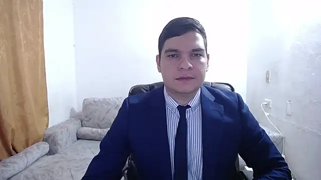 Snapshot of Victor_Maitland chatting on June 17, 8:43 pm Victor Maitland online show from June 17, 8:43 pm
