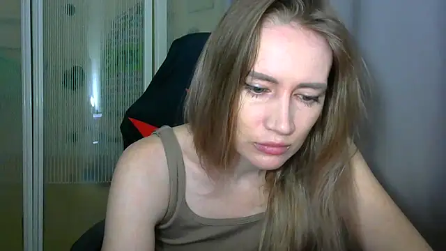 JessFoxxx online show from March 25, 4:18 am