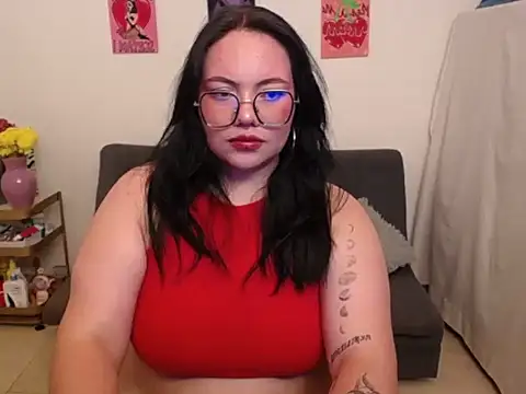 Snapshot of maily888_ chatting on November 22, 1:04 am maily888 online show from November 22, 1:04 am