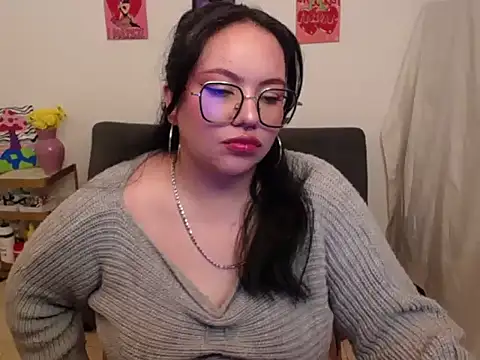 Snapshot of maily888_ chatting on November 27, 1:18 am maily888 online show from November 27, 1:18 am