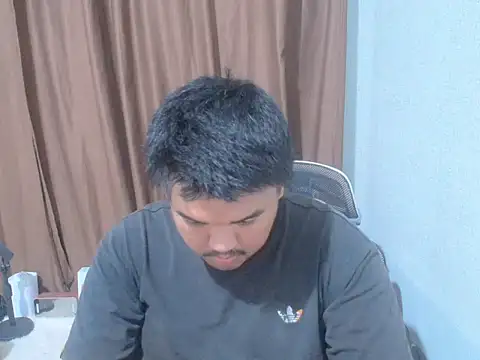 Snapshot of arthur_shelby2 chatting on April 23, 7:41 am arthur shelby2 online show from April 23, 7:41 am