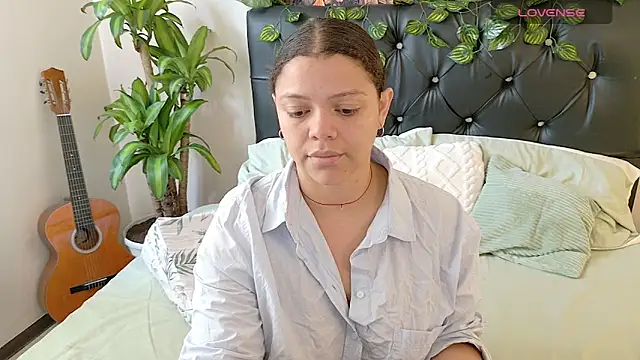 Amanda sweet online show from March 13, 2:45 pm