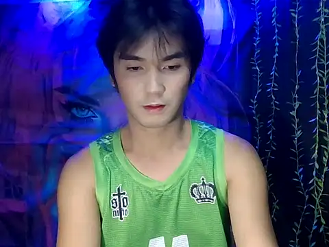 miss lolalops online show from December 19, 3:30 pm