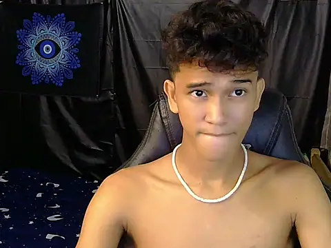 kenbigcockxx online show from February 16, 12:01 pm