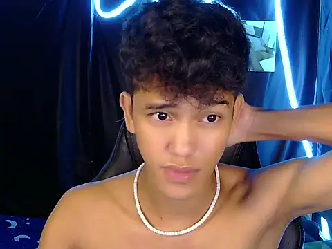 kenbigcockxx online show from March 3, 7:42 pm