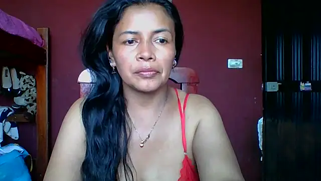 Snapshot of DianaOchoa_ chatting on October 2, 8:05 pm DianaOchoa online show from October 2, 8:05 pm
