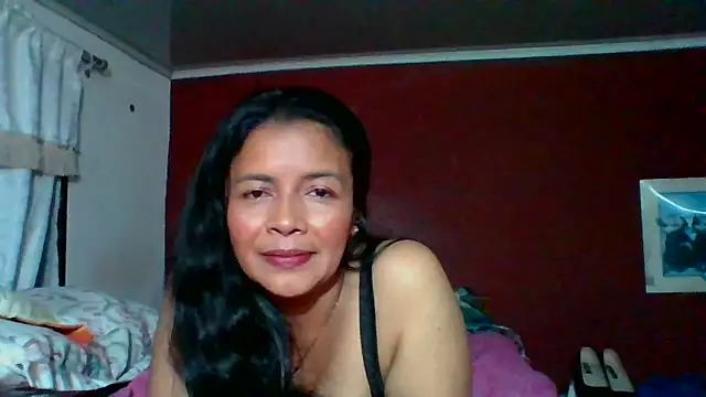 Snapshot of DianaOchoa_ chatting on October 8, 3:26 am DianaOchoa online show from October 8, 3:26 am