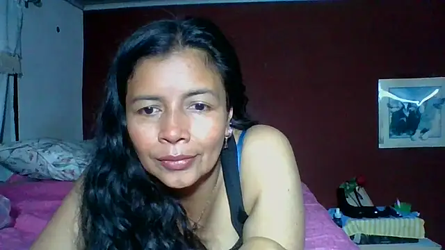 Snapshot of DianaOchoa_ chatting on October 13, 3:50 am DianaOchoa online show from October 13, 3:50 am