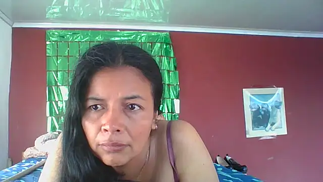 Snapshot of DianaOchoa_ chatting on October 18, 11:55 am DianaOchoa online show from October 18, 11:55 am