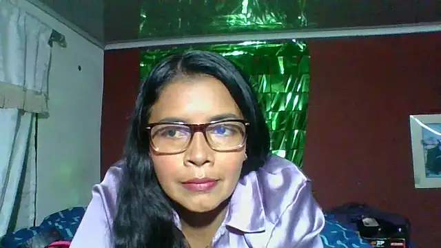Snapshot of DianaOchoa_ chatting on October 19, 4:02 am DianaOchoa online show from October 19, 4:02 am
