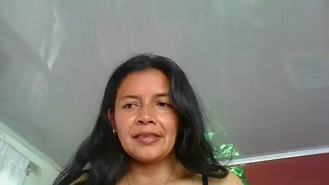 Snapshot of DianaOchoa_ chatting on October 20, 7:36 pm DianaOchoa online show from October 20, 7:36 pm