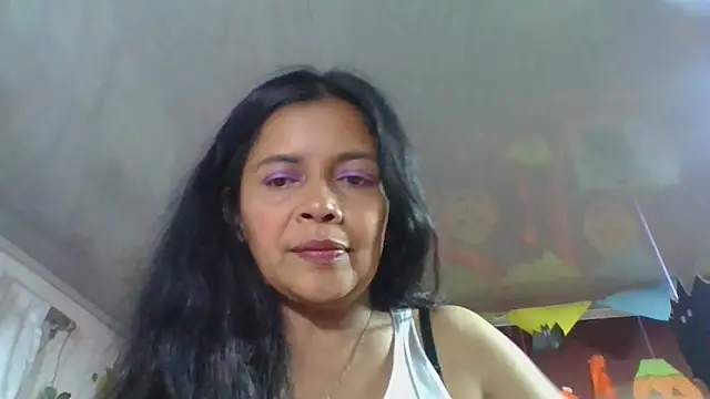 Snapshot of DianaOchoa_ chatting on November 2, 4:37 am DianaOchoa online show from November 2, 4:37 am