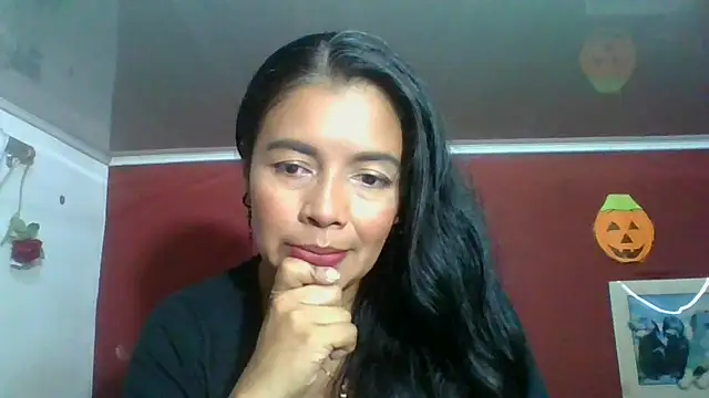 Snapshot of DianaOchoa_ chatting on November 11, 4:01 am DianaOchoa online show from November 11, 4:01 am
