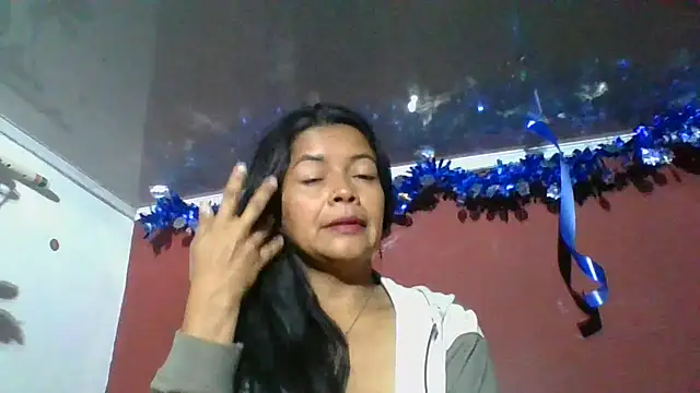 Snapshot of DianaOchoa_ chatting on November 19, 10:37 am DianaOchoa online show from November 19, 10:37 am