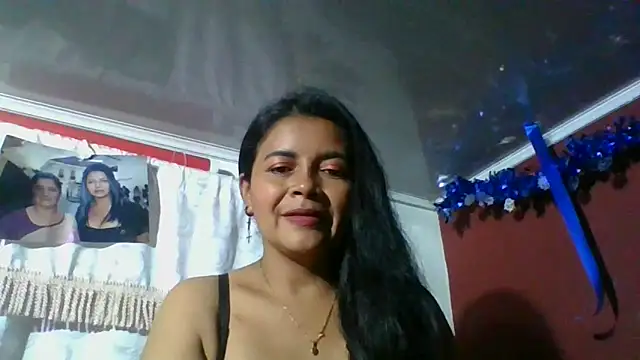 Snapshot of DianaOchoa_ chatting on November 24, 3:39 am DianaOchoa online show from November 24, 3:39 am