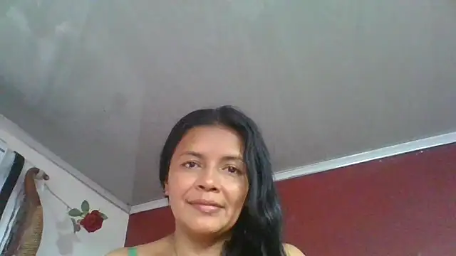 Snapshot of DianaOchoa_ chatting on May 8, 7:30 pm DianaOchoa online show from May 8, 7:30 pm