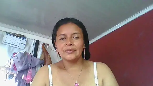 Snapshot of DianaOchoa_ chatting on May 14, 8:26 pm DianaOchoa online show from May 14, 8:26 pm