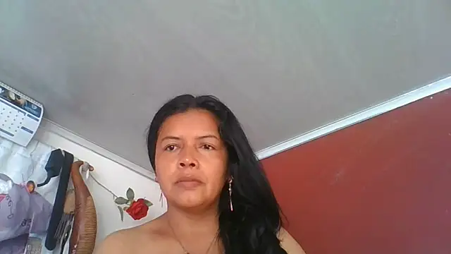 Snapshot of DianaOchoa_ chatting on May 25, 12:44 pm DianaOchoa online show from May 25, 12:44 pm