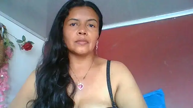 Snapshot of DianaOchoa_ chatting on May 27, 7:22 pm DianaOchoa online show from May 27, 7:22 pm