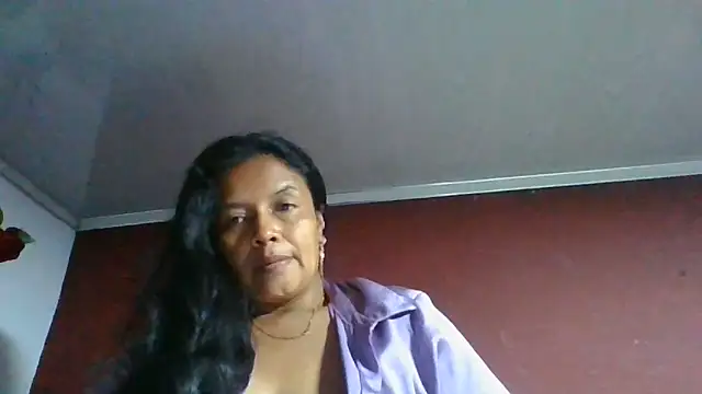Snapshot of DianaOchoa_ chatting on June 8, 11:16 pm DianaOchoa online show from June 8, 11:16 pm