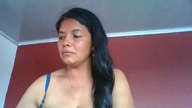 Snapshot of DianaOchoa_ chatting on June 11, 8:07 pm DianaOchoa online show from June 11, 8:07 pm