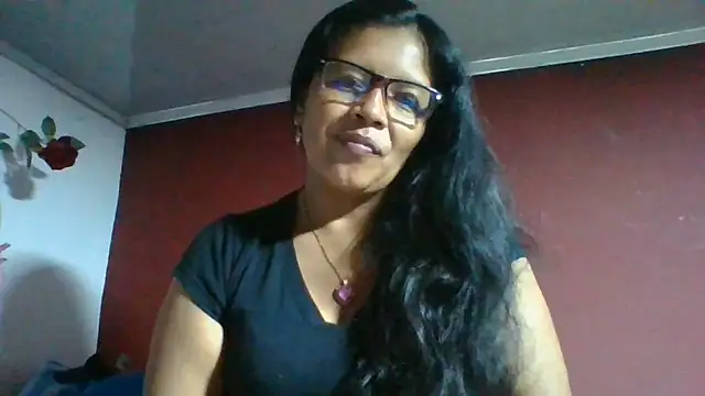 Snapshot of DianaOchoa_ chatting on June 14, 2:57 am DianaOchoa online show from June 14, 2:57 am