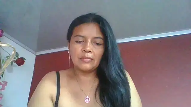 DianaOchoa  online show from June 24, 8:19 pm