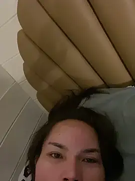 Snapshot of Queen_Of_all_Media chatting on September 24, 7:23 am Queen Of all Media online show from September 24, 7:23 am