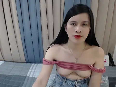 Snapshot of pinay_amaliax chatting on May 11, 4:04 pm pinay amaliax online show from May 11, 4:04 pm