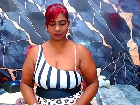 Snapshot of indianerotica69 chatting on June 5, 5:07 pm indianerotica69 online show from June 5, 5:07 pm