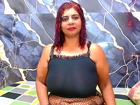 indianerotica69 online show from July 28, 5:45 pm