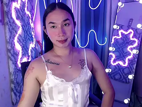 in yourdreamstarxx online show from November 25, 1:22 pm